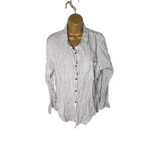 Universal Thread Striped Hi-Low Button Front Top Off White Combo L